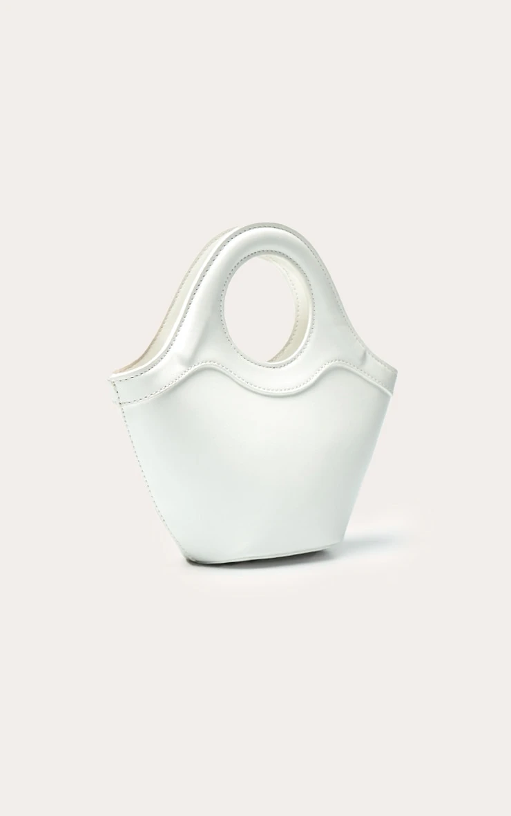 Cream Faux Leather Crescent Crossbody Bag – Adjustable Strap Half-Moon Handbag 4 Cream Faux Leather Crescent Crossbody Bag – Adjustable Strap Half-Moon Handbag - Image 4