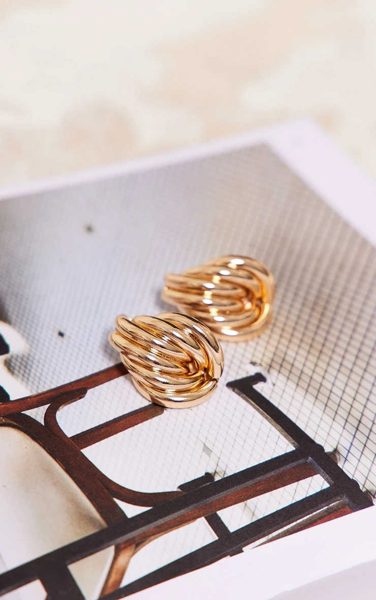Gold Chunky Ribbed Abstract Hoop Stud Earrings 2 Gold Chunky Ribbed Abstract Hoop Stud Earrings - Image 2