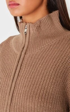Prettylittlething Light Mocha Thick Rib Knit Zip Up Cardigan -FRAME Clothing Shop 1888334c0fdb0bc64674dac1f1e19857f7a08229 cnj2116 4