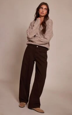 Prettylittlething Taupe V Neck Knitted Sweater -FRAME Clothing Shop 1dfaaf20700ae3c791519f229596d1fdaa8c5ee3 CNN6376 3 taupe v neck knitted jumper