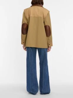 The Chore Jacket -- Khaki 13 The Chore Jacket -- Khaki -FRAME Clothing Shop 2019210 GALT WF25WJA009 KHAK 2659 a22ca94b a9e6 44dd 97bb 1e7f13b5d0da jacket back image