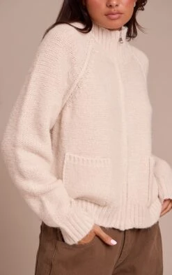 Cream Zip Up Pocket Detail Knitted Cardigan -FRAME Clothing Shop 22200d7d467f0e0b9e4b4d34e38869d4e2e30803 CNN9690 4 cream zip up pocket detail knitted cardigan