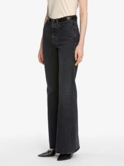 The Lax -- Set List -FRAME Clothing Shop 3003731 SETL WF25JKT001 CREA 5899 jeans side angled image