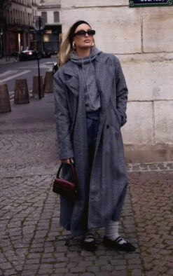 Prettylittlething Charcoal Grey Luxe Knit Sweater & Hood