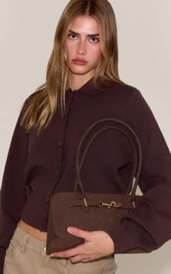 PrettyLittleThing Chocolate Croc Faux Suede Shoulder Bag – Textured Brown Accessory