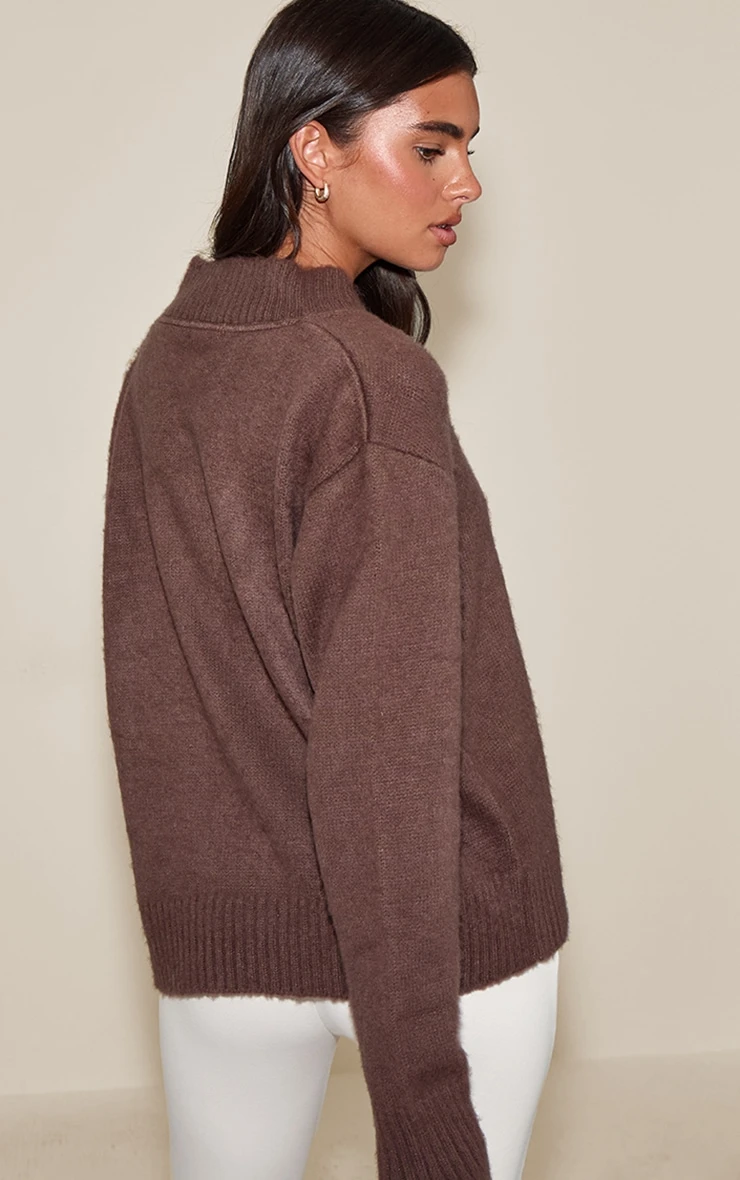 Prettylittlething Mink Brushed Laguna Knit V Neck Sweater 2 Prettylittlething Mink Brushed Laguna Knit V Neck Sweater - Image 2