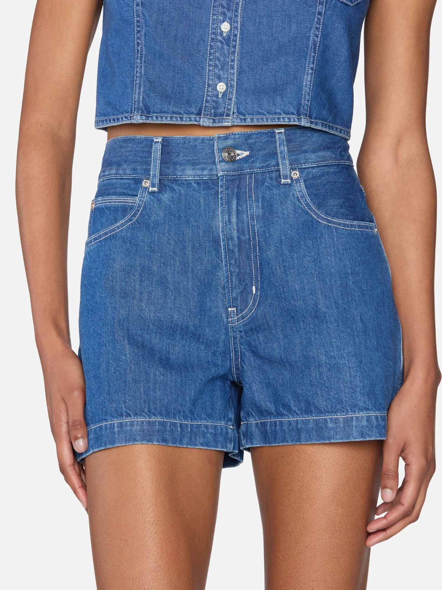 The Charm Short -- Graphic 4 The Charm Short -- Graphic - Image 4