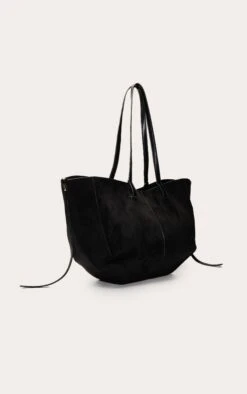 PrettyLittleThing Black Faux Suede Tote Bag with Tan Contrast Handles - Large Shopper Bag -FRAME Clothing Shop 54e2c8b25799f28ae7ad31b59557396b9957664a CNO3440 3 black faux suede contrast handle tote bag