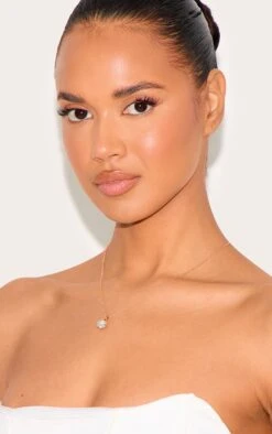 PrettyLittleThing Gold Diamante Pendant Necklace – Adjustable Dainty Layering Jewelry -FRAME Clothing Shop 5d602306252bbabb268d07f0463ba5aa557a6637 CLV3647 3 gold diamante pendant necklace