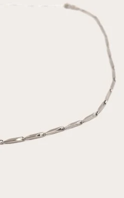 PrettyLittleThing Silver Geometric Dash Link Chain β 100% Recycled Steel Necklace 5 PrettyLittleThing Silver Geometric Dash Link Chain β 100% Recycled Steel Necklace -FRAME Clothing Shop 6b385facbac631dfba167772086c33dc7f640d1a CNO0347 3 silver dash link chain necklace