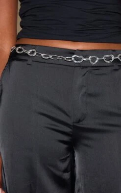 PrettyLittleThing Silver Abstract Circular Link Statement Chain Belt