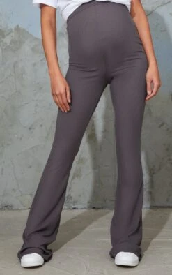 Prettylittlething Maternity Slate Ribbed Flared Leggings