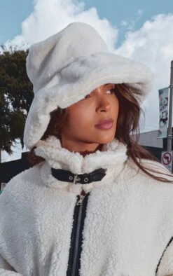 Prettylittlething Cream Fluffy Faux Fur Bucket Hat