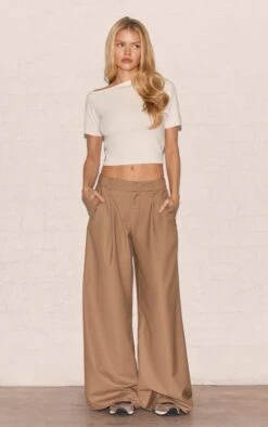 Prettylittlething White Basic Knit Asymmetric Neckline Top -FRAME Clothing Shop 7df16a6f75d30c5300fe5bc05a84d90de235d831 CNL6039 3 white basic knit asymmetric neckline top