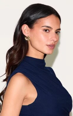 Prettylittlething Gold Hammered Love Heart Statement Earrings 5 Prettylittlething Gold Hammered Love Heart Statement Earrings -FRAME Clothing Shop 80cafa97b7159bd6f93db5fdeb5097f8aa444900 CNI2349 3 gold hammered love heart statement earrings