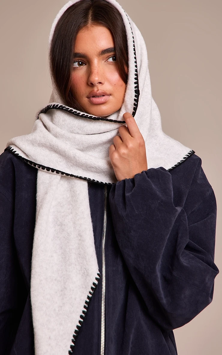 Prettylittlething Grey Knit Contrast Tassel Shawl 1 Prettylittlething Grey Knit Contrast Tassel Shawl