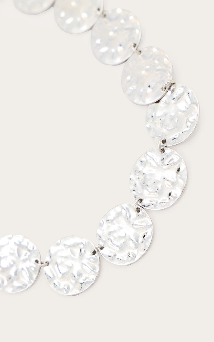 PrettyLittleThing Silver Hammered Disc Statement Necklace - Textured Choker Design 3 PrettyLittleThing Silver Hammered Disc Statement Necklace - Textured Choker Design - Image 3