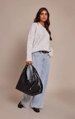 Light Grey V Neck Rib Detail Sweater – Relaxed Fit V-Neck Knitwear -FRAME Clothing Shop 8e3ea788093b5271f590023e7e4cbadbfbd3e792 CNN9687 3 light grey v neck rib detail jumper