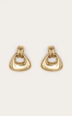 PrettyLittleThing Gold Mini Triangle Geometric Door Knocker Earrings - Stud Fastening -FRAME Clothing Shop 8e948a0bb8d12d48ec8073d9995602cdd832f84f CNM1942 1 gold mini triangle door knocker earrings