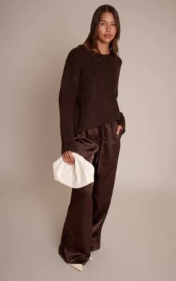 Chocolate Rib Detail Oversized Sweater -FRAME Clothing Shop 98431663a645b88c6d2637fb56677b2003d96f57 CNN9677 3 chocolate rib detail oversized jumper