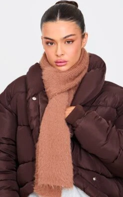 PrettyLittleThing Chocolate Brown Eyelash Knit Ribbed Scarf