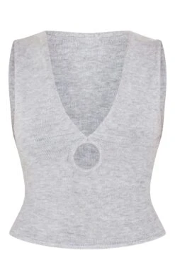 Prettylittlething Ash Grey Soft Knit Plunge Detail Crop Top -FRAME Clothing Shop 9f35f0ad42af98dc874c68b131de0320f1b0cb6d CNL6081 5 ash grey soft knit plunge detail crop top