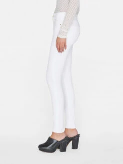 Le High Skinny -- Blanc -FRAME Clothing Shop LHSK790 BLANC 1335 jeans side view