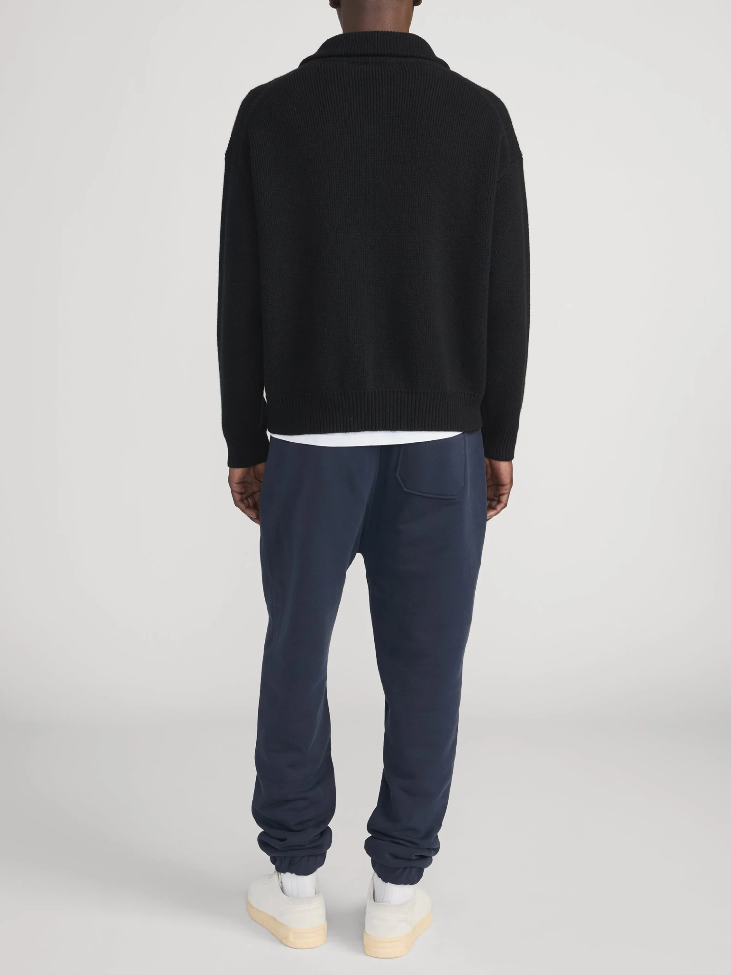 FRAME x Ritz Paris Navy Embroidered Logo Luxury Sweatpants - Essential Cuffed Joggers 8 FRAME x Ritz Paris Navy Embroidered Logo Luxury Sweatpants - Essential Cuffed Joggers - Image 8