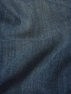 L'Homme Slim -- Textbook -FRAME Clothing Shop LMH0467 TXBK FABRICDETAIL jeans texture detail image