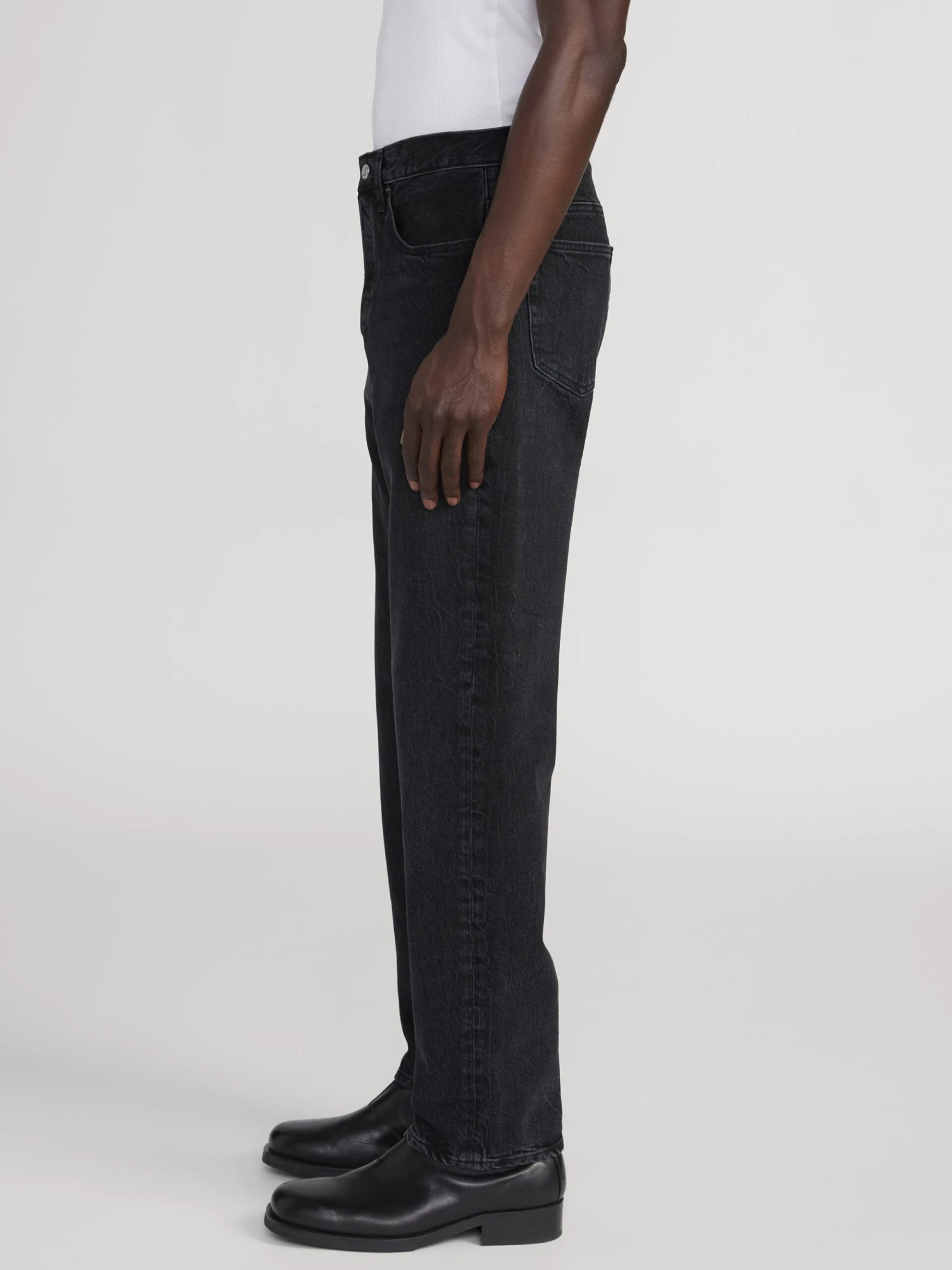 FRAME Light Wash Distressed Blue – The Straight Mid-Rise Rigid Cotton Jean 4 FRAME Light Wash Distressed Blue – The Straight Mid-Rise Rigid Cotton Jean - Image 4