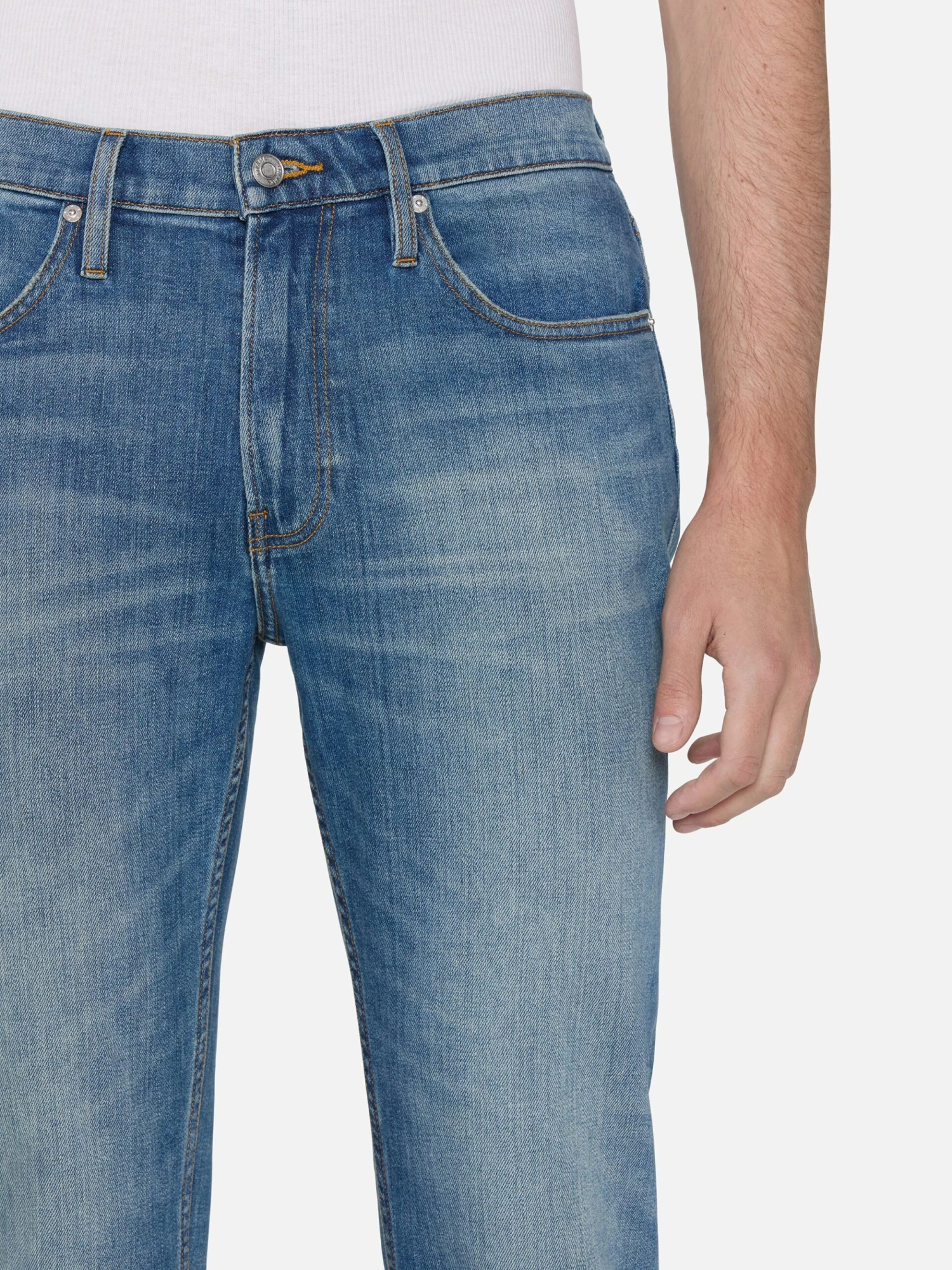 Modern Straight Eureka Wash – Men's Mid-Rise Stretch Cotton Straight-Leg Denim 3 Modern Straight Eureka Wash – Men's Mid-Rise Stretch Cotton Straight-Leg Denim - Image 3