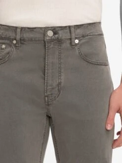 Men's Modern Straight Leg Jeans in Old Blue – Sustainable Stretch Denim -FRAME Clothing Shop LMSST696 OLBL 0496 jeans front detail image