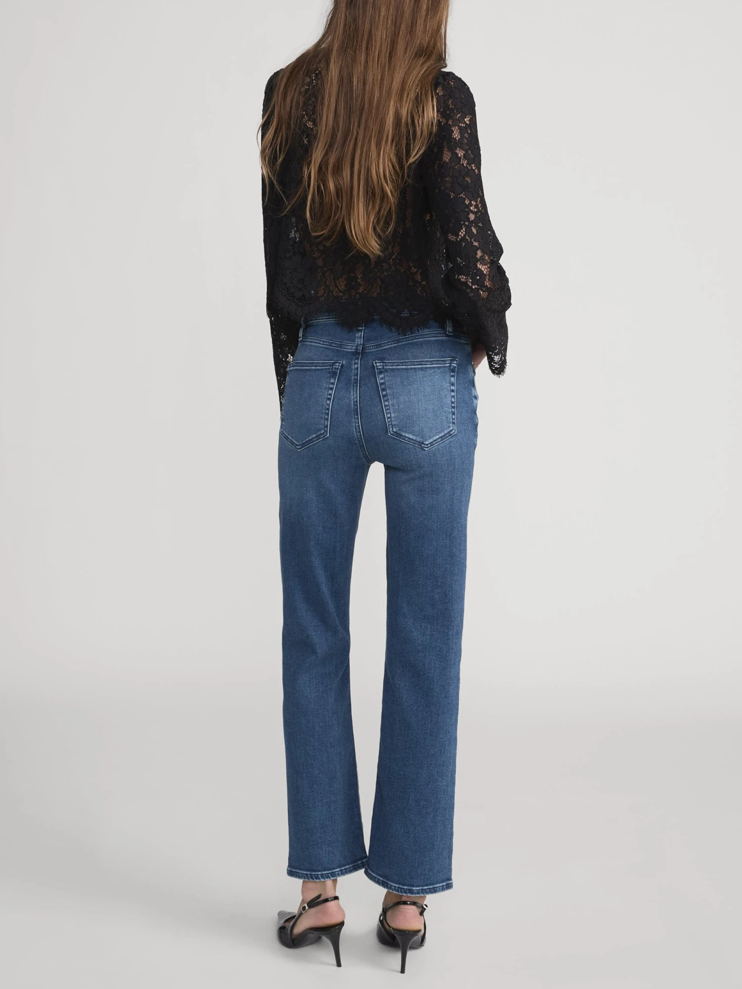 Le Sleek Straight -- Reign 6 Le Sleek Straight -- Reign - Image 6