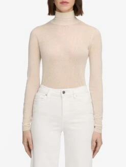Le Slim Palazzo Crop -- White Raw Fray 11 Le Slim Palazzo Crop -- White Raw Fray -FRAME Clothing Shop LSPCRF238Z WHTR WF25KSW059 CREA 0993 jeans front detail image