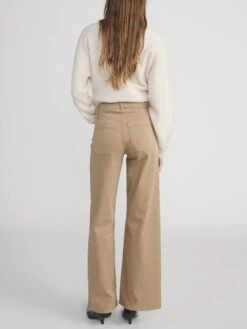 Le Slim Palazzo Modernist Pocket -- Khaki 12 Le Slim Palazzo Modernist Pocket -- Khaki -FRAME Clothing Shop LSPIP236 KHAK 3900 pants back image