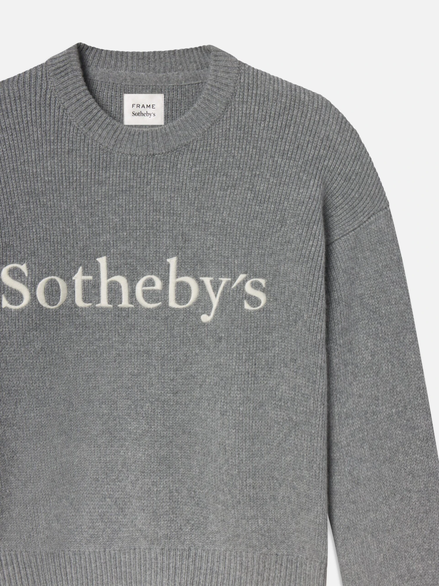 Sotheby's Grey Melange Cashmere Crew Neck Sweater – White Logo Graphic Luxury Knit 4 Sotheby's Grey Melange Cashmere Crew Neck Sweater – White Logo Graphic Luxury Knit - Image 4