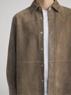 Men's Dark Beige 100% Suede Snap-Front Shacket - Premium Ready-to-Wear Shirt -FRAME Clothing Shop MF25LSH001 DKBG 0097 shirt front detail image