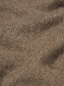 Men's Light Taupe Brushed Cashmere V-neck Sweater – Premium Soft Texture Classic Fit -FRAME Clothing Shop MP26KSW008 LTTP FABRICDETAIL sweater texture detail image