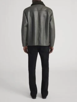 Men's Dark Olive Lamb Shearling Jacket – Boxy Silhouette with Contrast Collar 12 Men's Dark Olive Lamb Shearling Jacket – Boxy Silhouette with Contrast Collar -FRAME Clothing Shop MP26LJA001 DKOL 0535 jacket back image