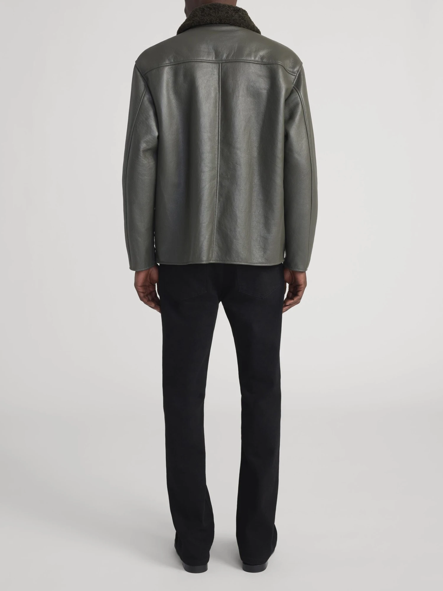 Men's Dark Olive Lamb Shearling Jacket – Boxy Silhouette with Contrast Collar 6 Men's Dark Olive Lamb Shearling Jacket – Boxy Silhouette with Contrast Collar - Image 6