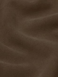 Men's Caramel Suede Chore Coat – Four-Pocket Workwear Jacket with Pointed Collar 13 Men's Caramel Suede Chore Coat – Four-Pocket Workwear Jacket with Pointed Collar -FRAME Clothing Shop MS25LSH003 CRME FABRICDETAIL V2 jacket texture detail image