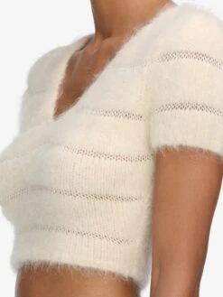 The Cloud Sweater -- Cream 10 The Cloud Sweater -- Cream -FRAME Clothing Shop WF25KSW009 CREA 3228 V2 sweater side angle detail image