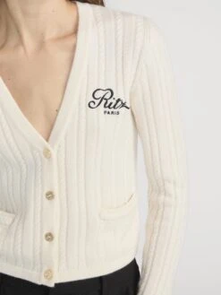 Ritz Cable Cardigan -- Cream -FRAME Clothing Shop WP25KSW060 CREA 03064 Detail OnModel