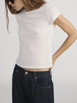 The Ghost Tee -- Cream 11 The Ghost Tee -- Cream -FRAME Clothing Shop WP26JKT033 CREA 0177 top side angle image