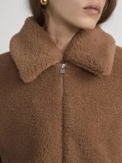 The Teddy Bomber -- Camel 10 The Teddy Bomber -- Camel -FRAME Clothing Shop WP26WJA007 CAML 2306 jacket front detail image