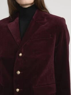 The Velvet Smart Blazer -- Cabernet -FRAME Clothing Shop WP26WPA010 CBNT WP26WBZ010 CBNT 1564 blazer front detail image