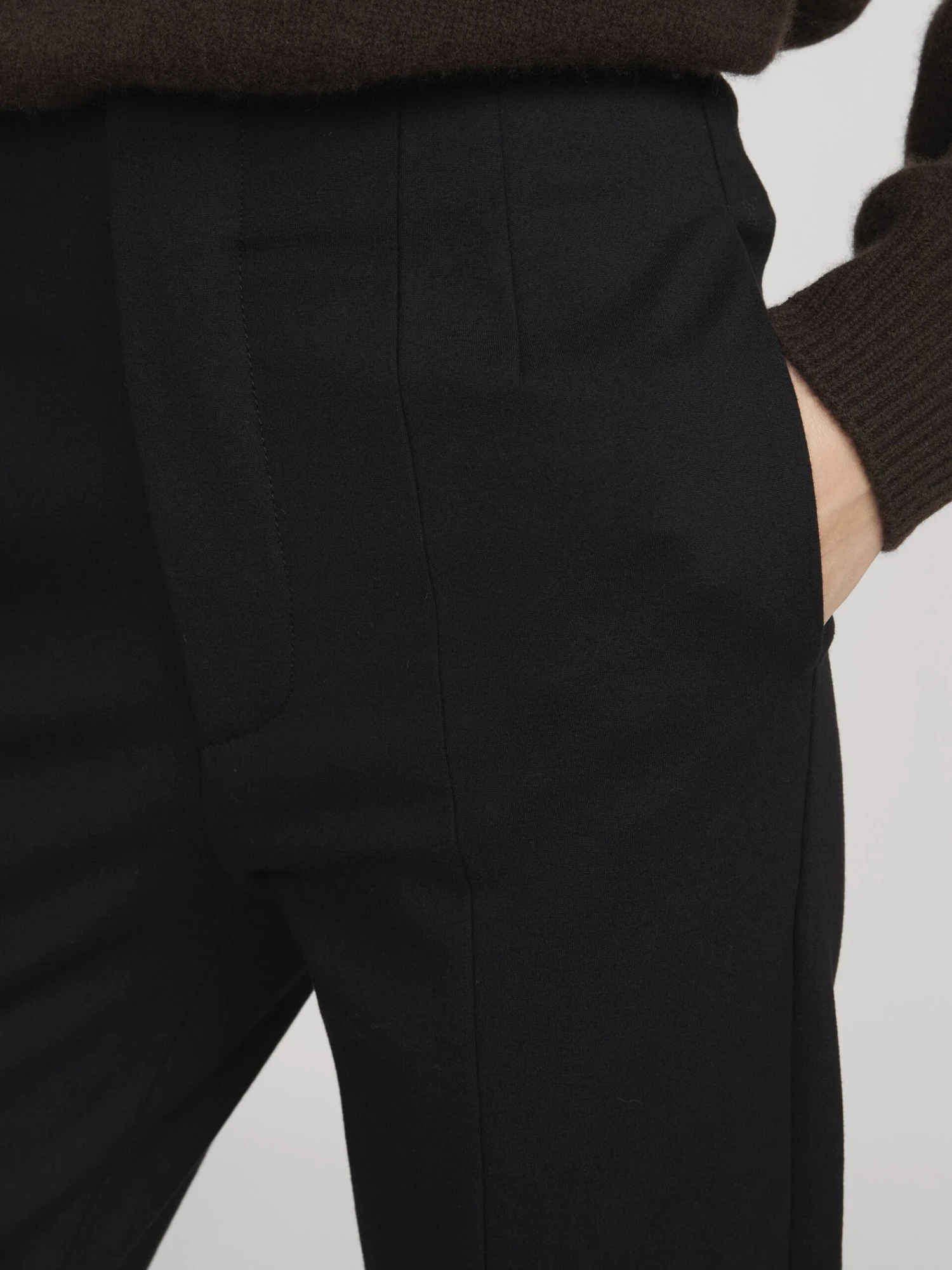 The Sleek Trouser -- Black 4 The Sleek Trouser -- Black - Image 4