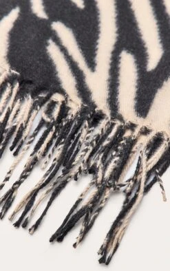 Prettylittlething Zebra Print Tassel Hem Blanket Scarf -FRAME Clothing Shop a056384356dd4cbd8babf300a05efc7f372a91d6 CNO6854 3 zebra print tassel hem blanket scarf