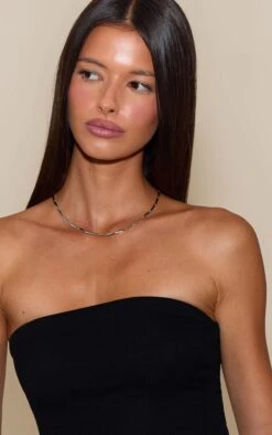 PrettyLittleThing Silver Geometric Dash Link Chain – 100% Recycled Steel Necklace