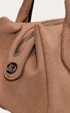 PrettyLittleThing Chocolate Faux Suede Mini Bowler Shoulder Bag – Structured Retro Aesthetic -FRAME Clothing Shop acdc950ff26c55e8067e8ae9354553e87bc8cbed CNN2834 4 chocolate faux suede bowler shoulder bag